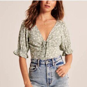 Abercrombie Green Floral Blouse Size XS